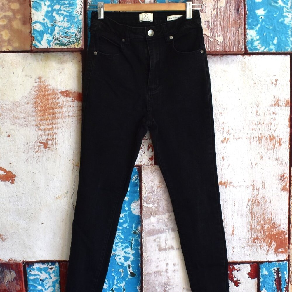 Women's Cotton On Juniors' High Rise Grazer Skinny Jean SIZE US 6 Black